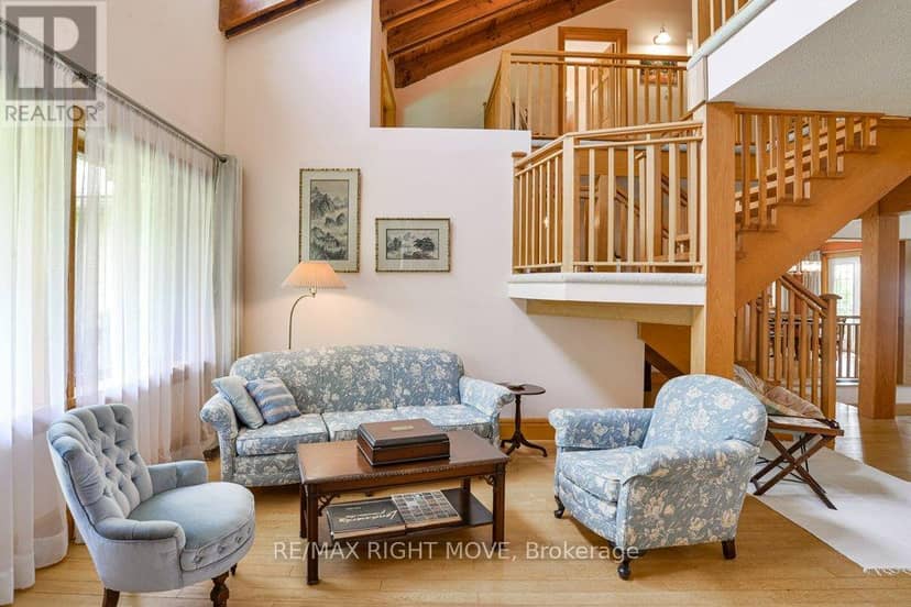3866 Glenrest Drive — photo 18 of 40