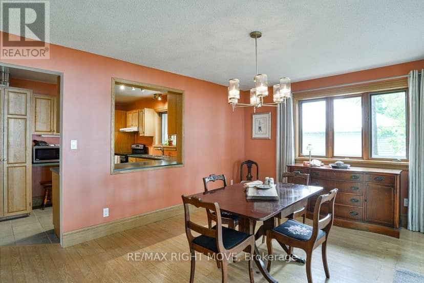 3866 Glenrest Drive — photo 20 of 40