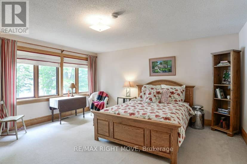 3866 Glenrest Drive — photo 28 of 40
