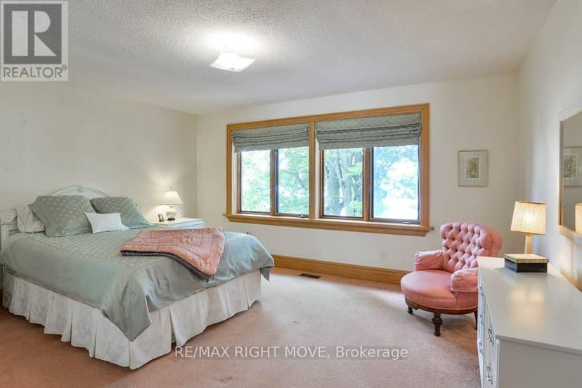 3866 Glenrest Drive — photo 32 of 40