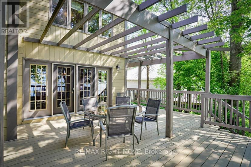 3866 Glenrest Drive — photo 38 of 40