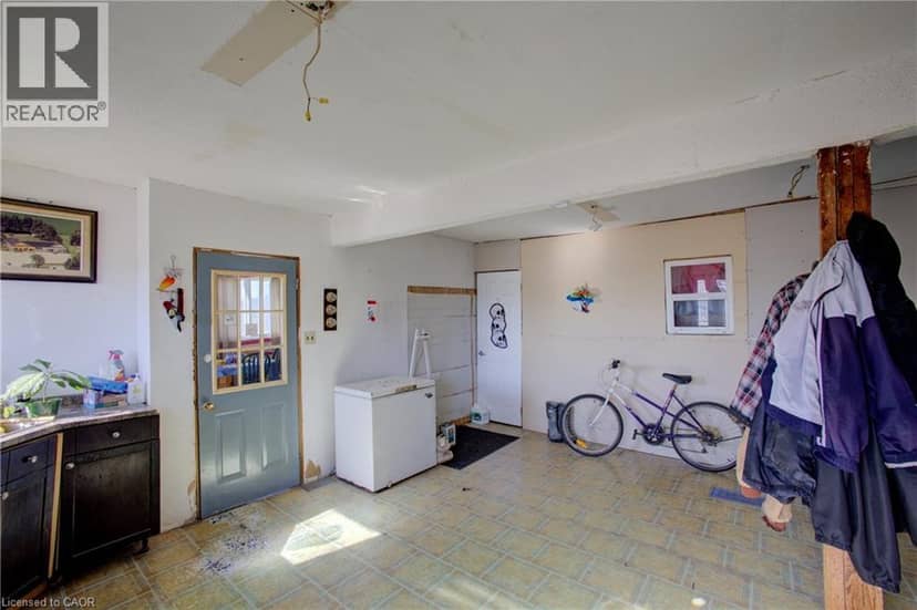 518306 County Rd 124 — photo 11 of 37