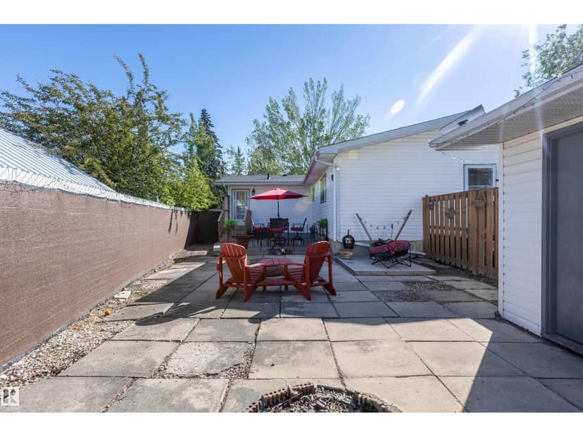 5115 49 AV — photo 40 of 40