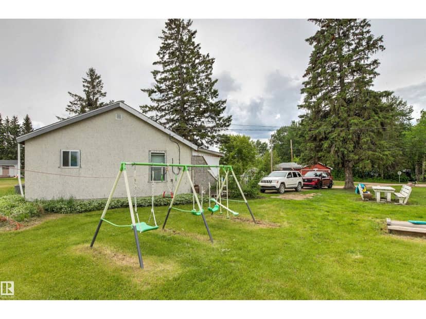 4520 45 ST — photo 20 of 40
