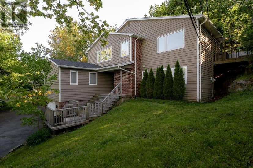 61 Donaldson Avenue — photo 2 of 40