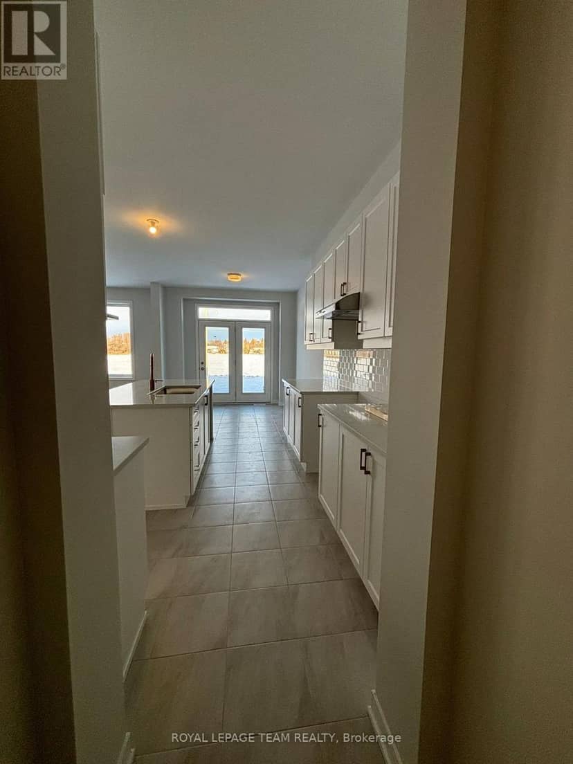 420 Meynell Street — photo 14 of 27