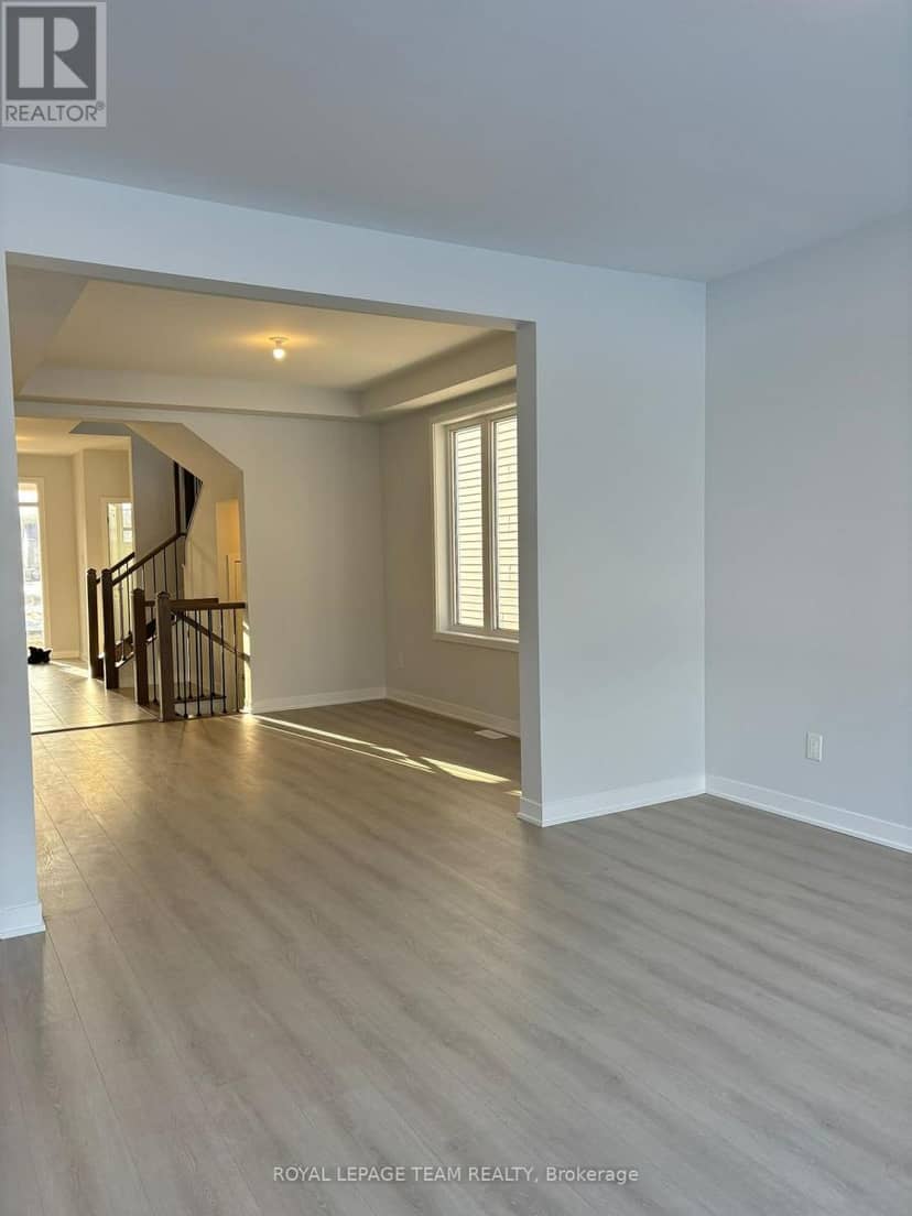 420 Meynell Street — photo 6 of 27