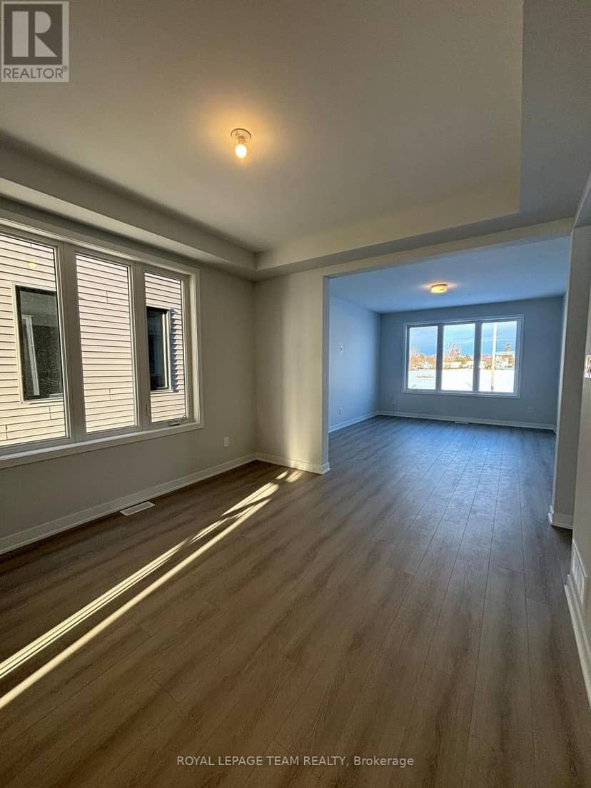 420 Meynell Street — photo 8 of 27