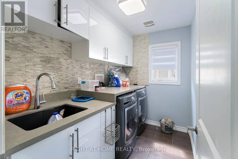 247 Rowe Terrace — photo 29 of 40