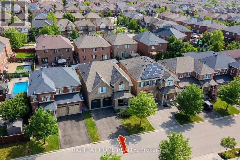 247 Rowe Terrace — photo 4 of 40