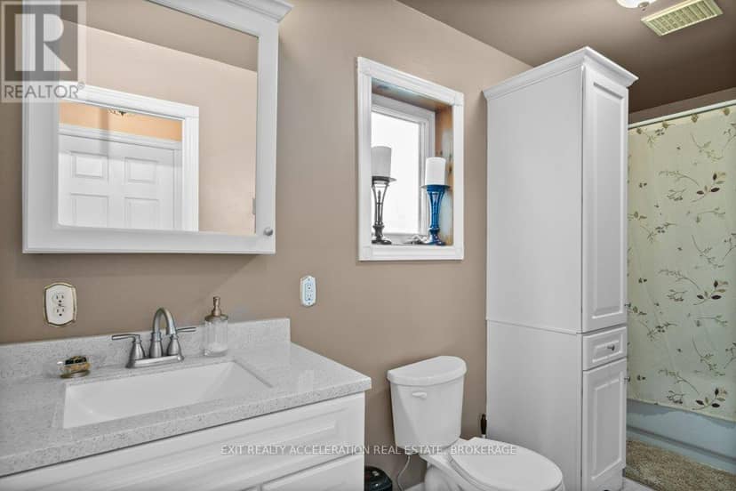 122 Bayview Drive — photo 18 of 40