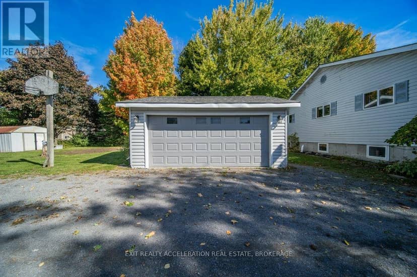 122 Bayview Drive — photo 37 of 40