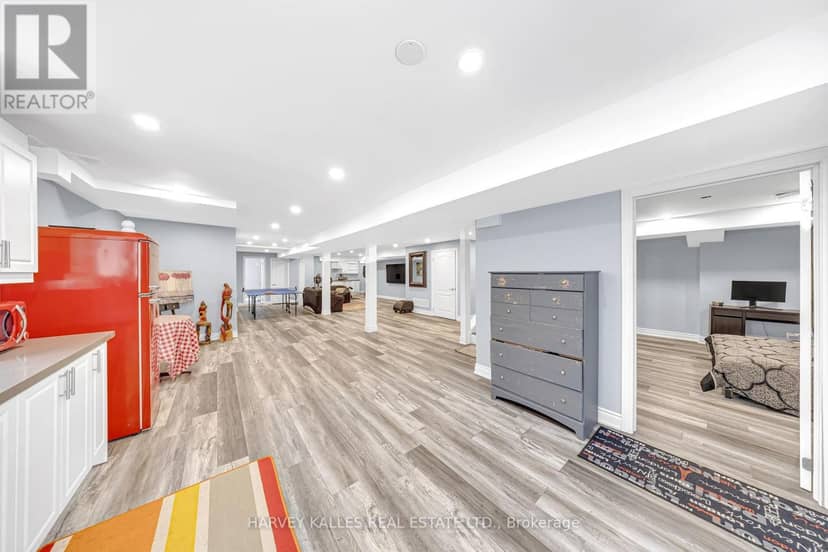 20511 Main Street — photo 31 of 40