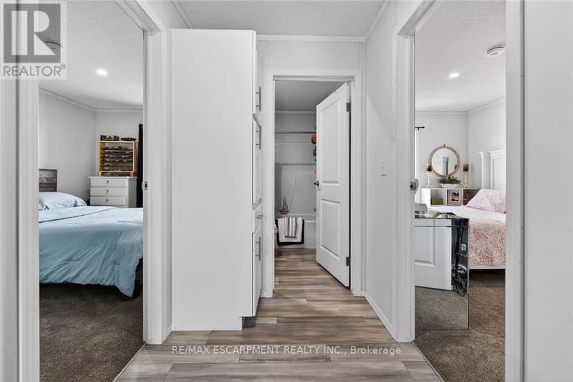 29 Hickory Hollow — photo 17 of 40
