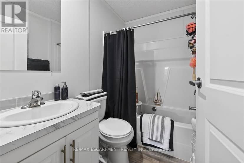 29 Hickory Hollow — photo 20 of 40