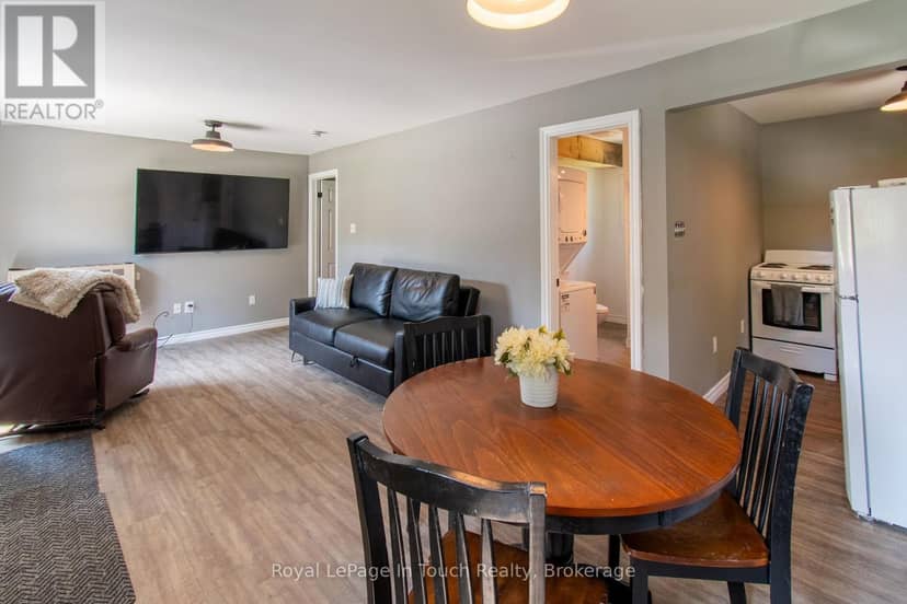 78 King Rd — photo 23 of 27