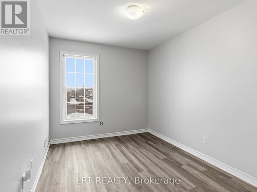 4 - 244 Penetanguishene Road — photo 10 of 26