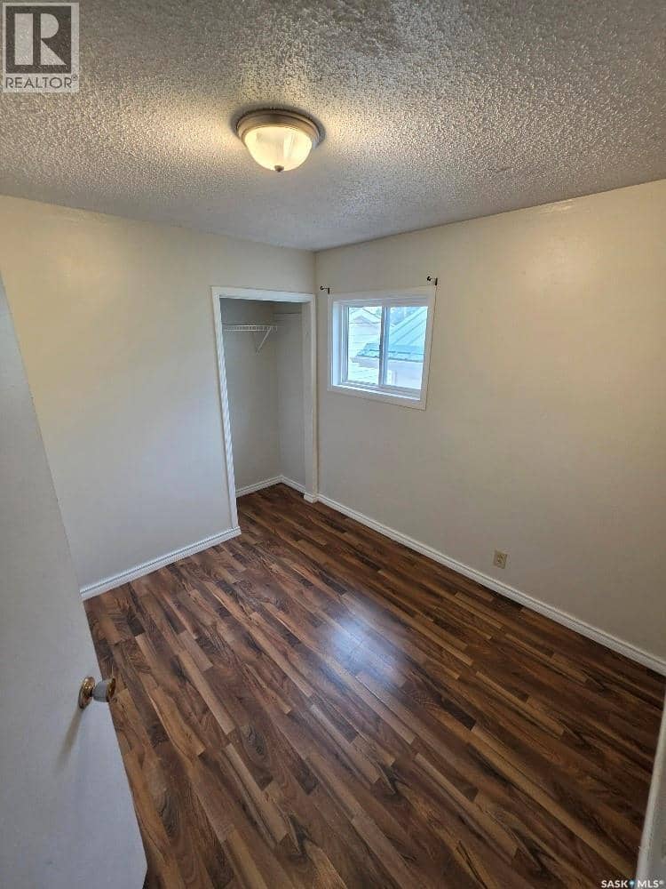 515 St John STREET — photo 10 of 20