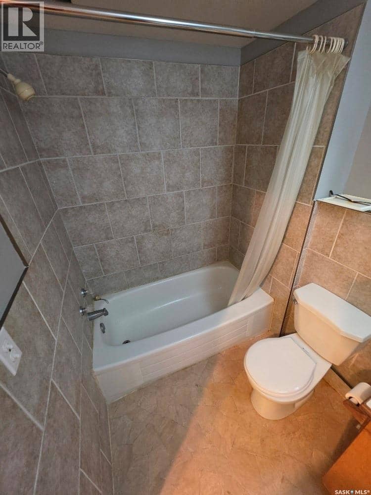 515 St John STREET — photo 17 of 20