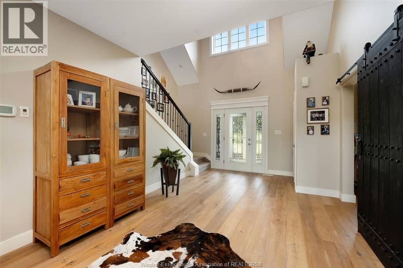 658 Talbot STREET East — photo 21 of 40