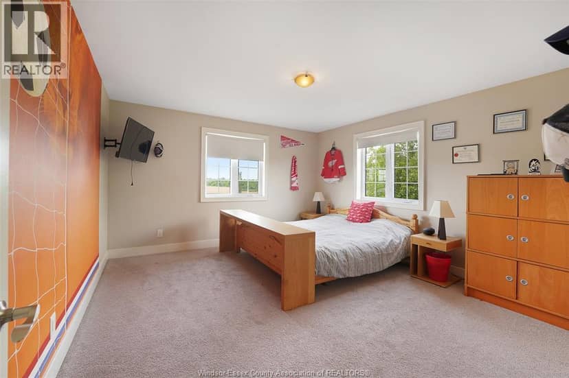 658 Talbot STREET East — photo 26 of 40