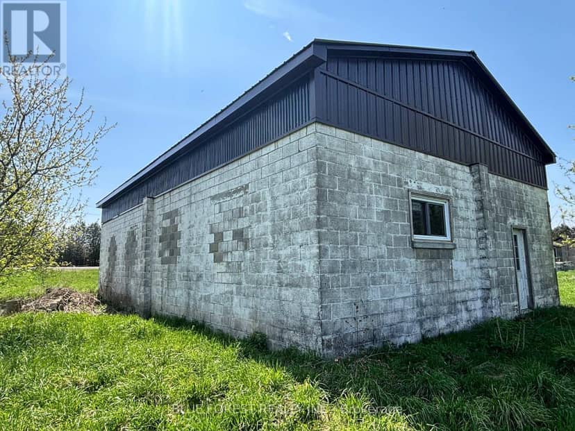 12003 Base Line, Chatham-Kent, photo 6