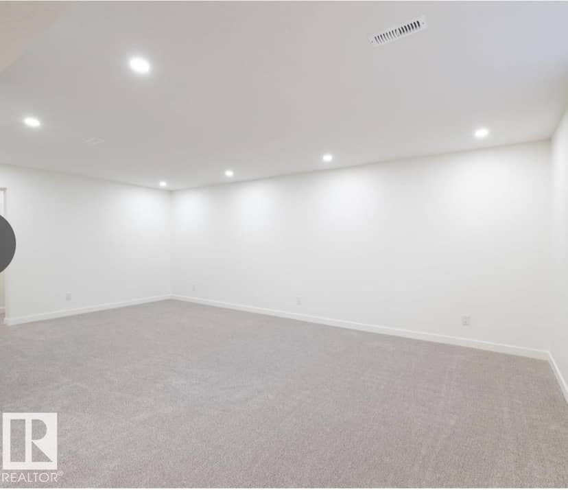 11911 133 AV NW — photo 20 of 37