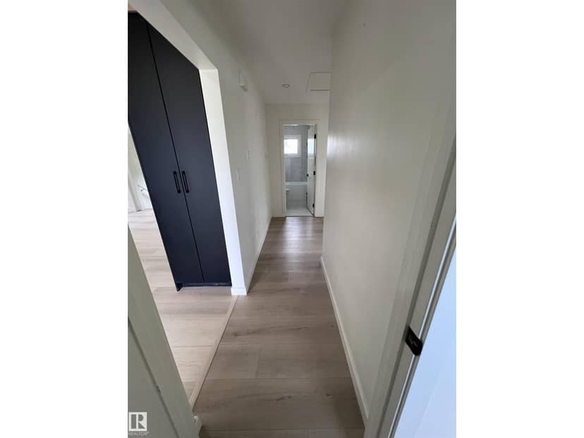 11911 133 AV NW, Edmonton, photo 8