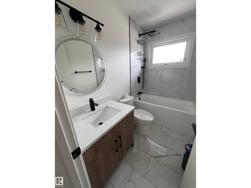 11911 133 AV NW — photo 16 of 37
