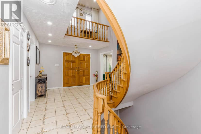 28 Walker Road E — photo 15 of 40