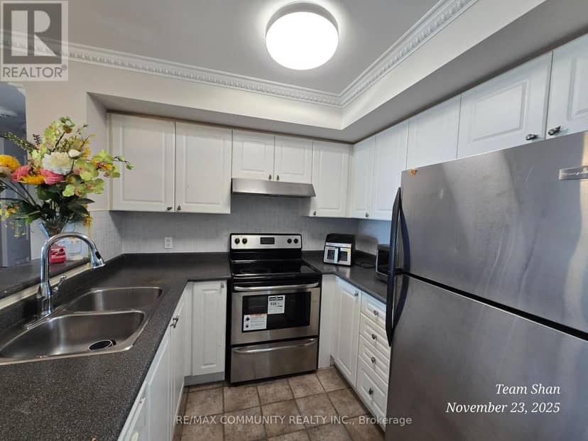 PH302 - 1 Lee Centere Drive — photo 23 of 32