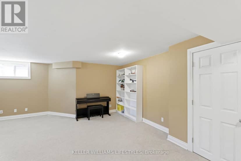 1127 Foxhunt Road — photo 31 of 40
