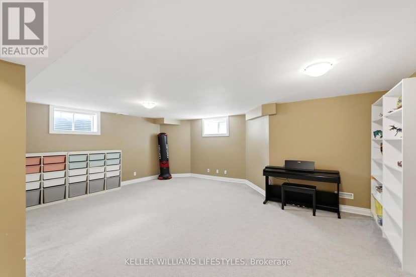1127 Foxhunt Road — photo 32 of 40