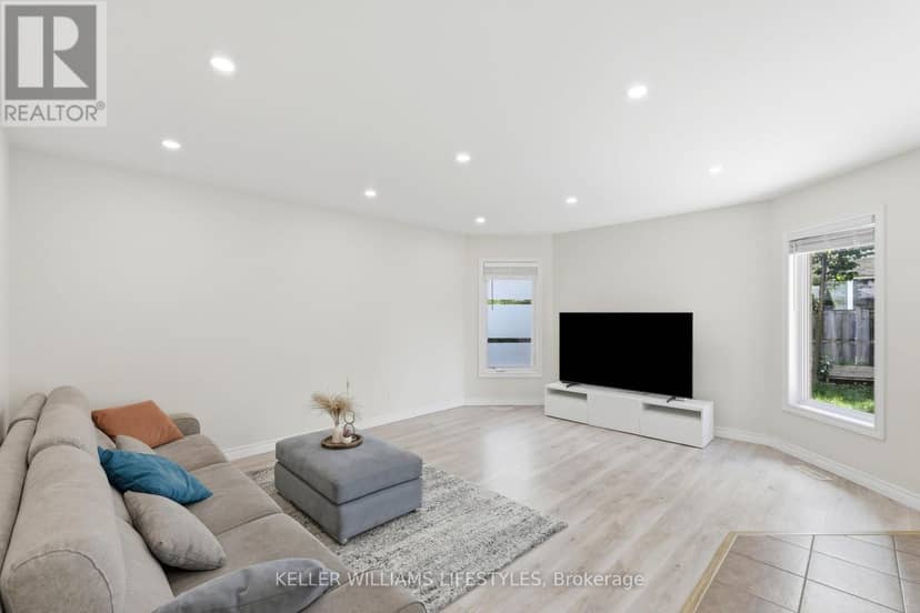 1127 Foxhunt Road — photo 7 of 40