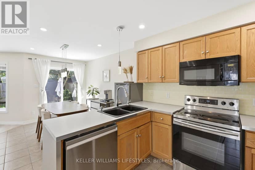 1127 Foxhunt Road — photo 9 of 40