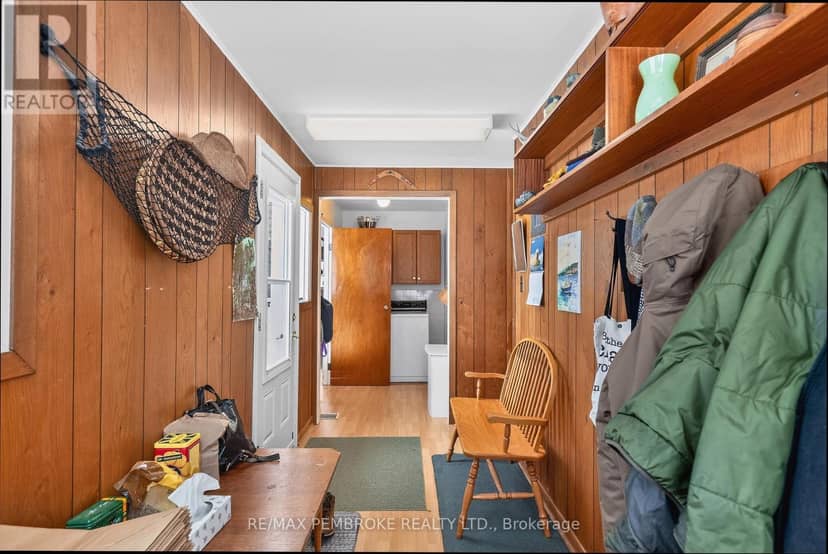 98 Glendale Avenue — photo 31 of 34