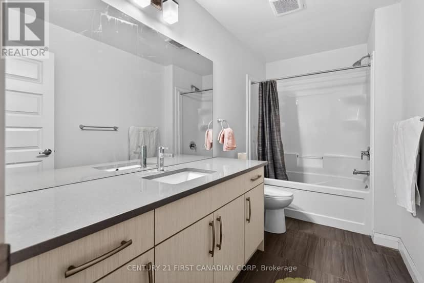 9 - 807 Kleinburg Drive — photo 14 of 23