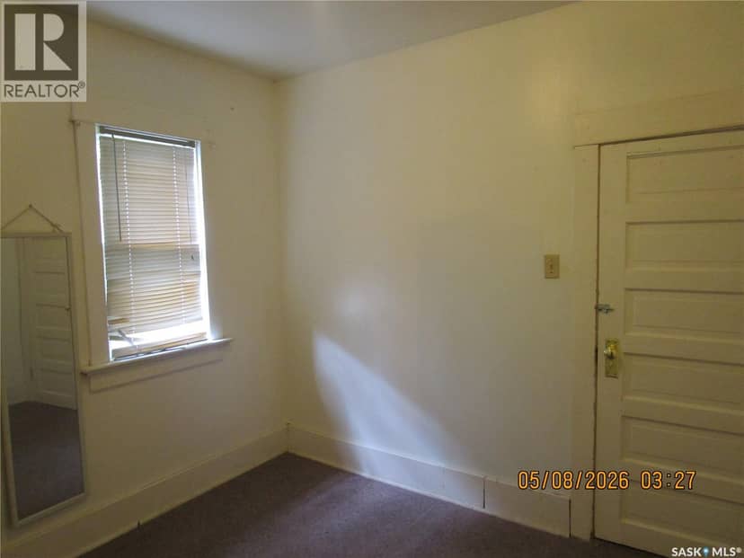 330 2nd Avenue E — photo 9 of 20