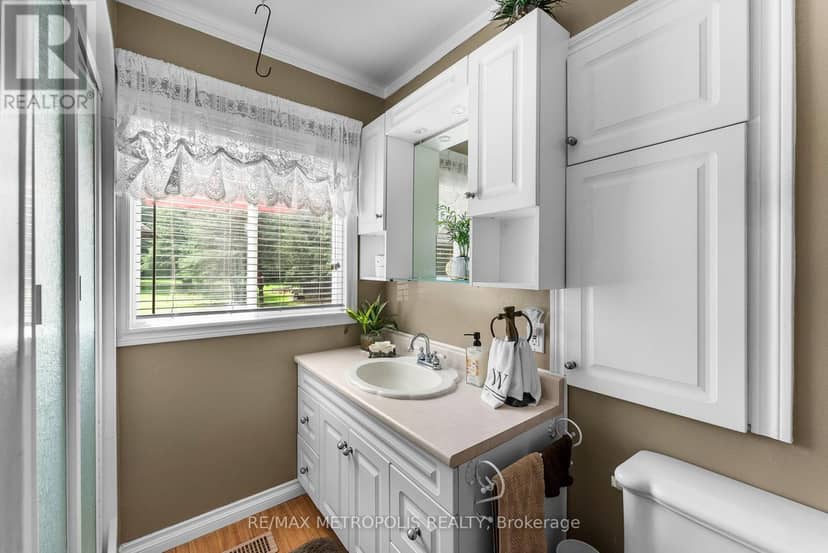 4359 Lloydtown Aurora Road — photo 18 of 40