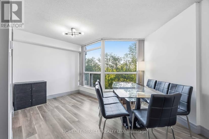 405 - 5 Rowntree Road — photo 15 of 40