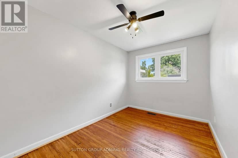 34 Paragon Road — photo 10 of 39