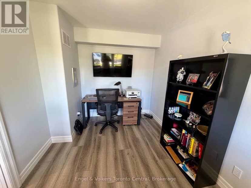 109 Dove Drive — photo 10 of 26