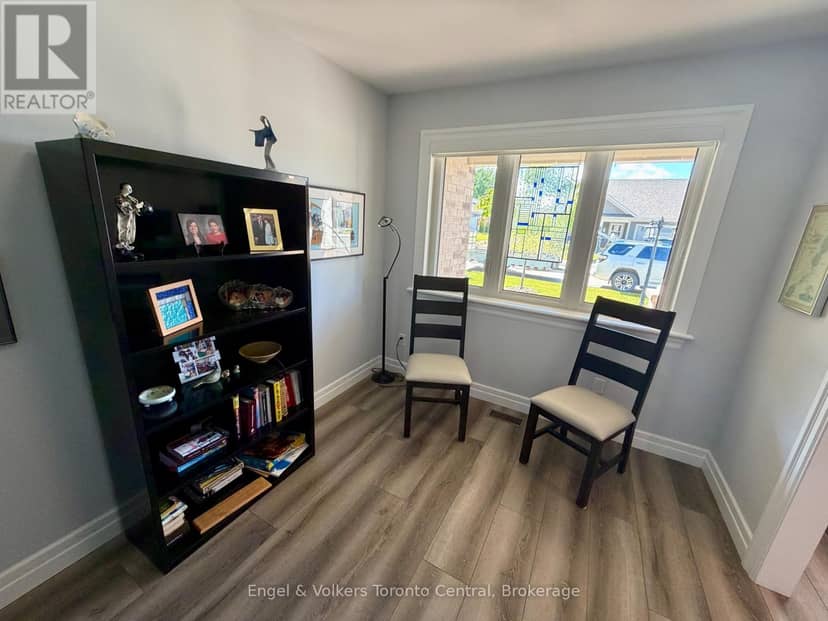 109 Dove Drive — photo 9 of 26