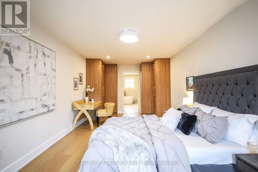 34 Raynes Crescent — photo 31 of 40
