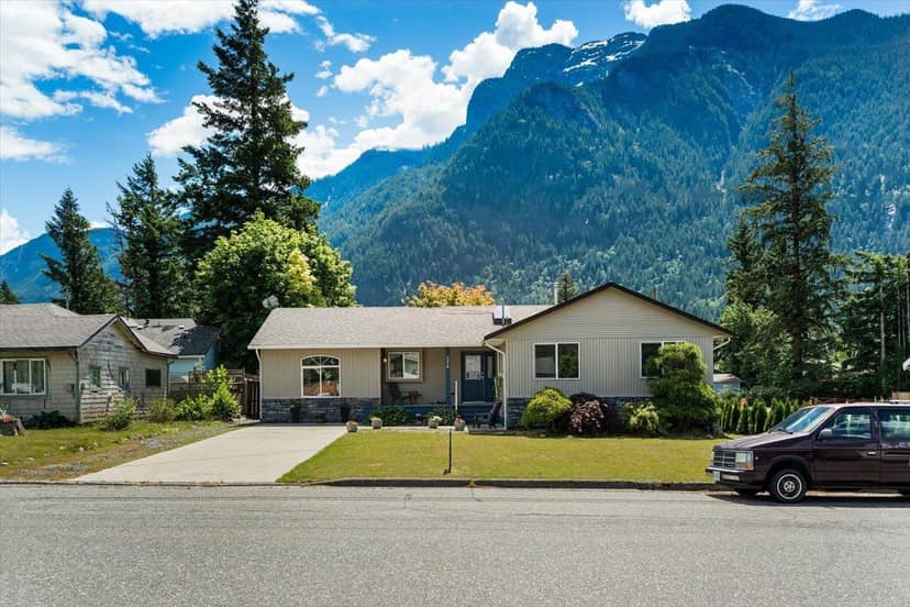 574 PARK STREET, Hope, Hope