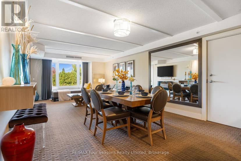 5109/5111 - 9 Harbour Street E, Collingwood, photo 2