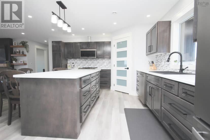 2712 High Road Road — photo 9 of 40