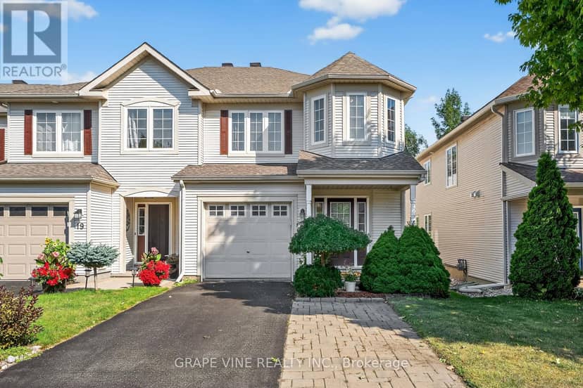 21 Fieldberry Private — photo 1 of 29