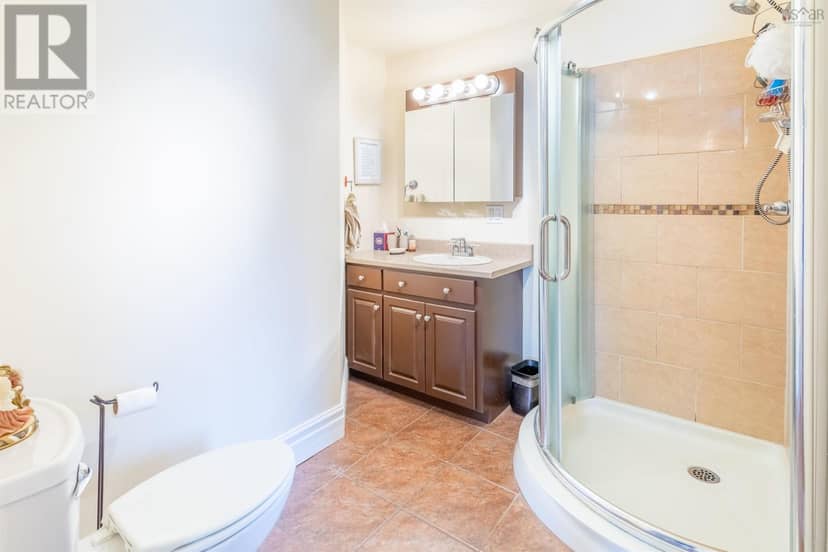 507 King Street — photo 19 of 40