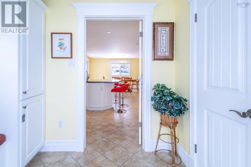507 King Street, New Waterford, photo 6